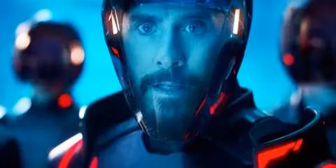 tron-ares-couldn-t-escape-its-own-shadow-image-1